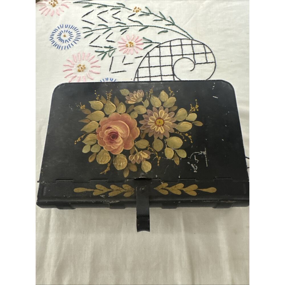 Vtg. Toleware Handpainted metal silent butler crumb catcher floral (book cover) - Picture 3 of 10